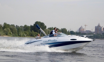 Продажа катеров и лодок в Европе. Cobra 2150 Prestige